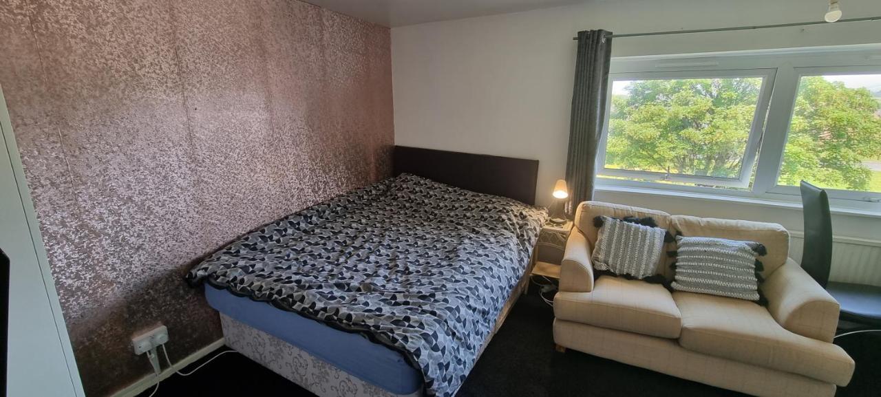 Spacious Room With Kichenet 로더럼 외부 사진